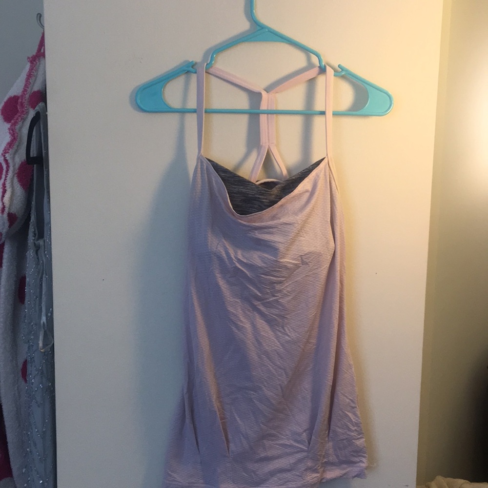 Adorable Lululemon top with built in bra/low back